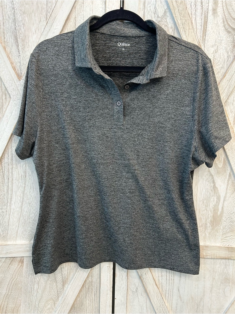 Quince Women's Short Sleeve Polo Top in Charcoal Gray